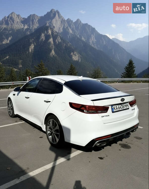 Седан Kia Optima 2016 в Києві