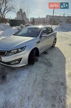 Седан Kia Optima 2012 в Львові