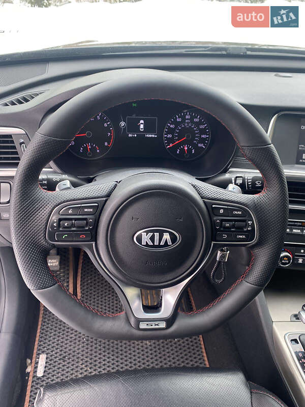 Седан Kia Optima 2017 в Києві