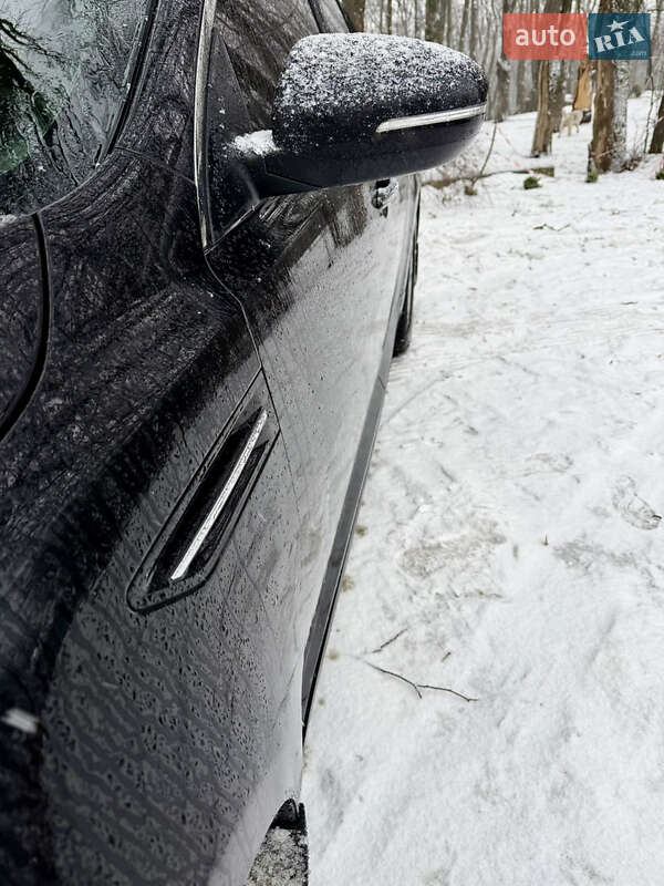 Седан Kia Optima 2014 в Києві