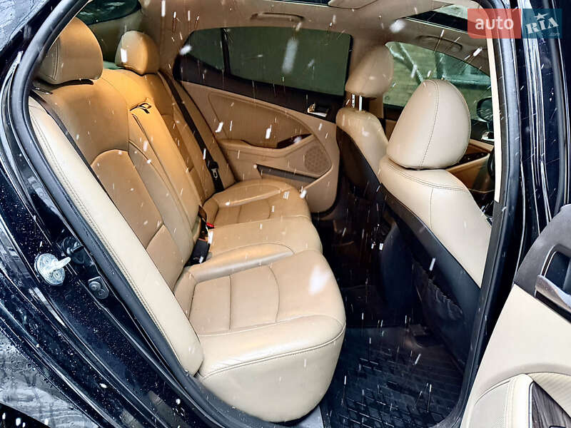Седан Kia Optima 2014 в Києві