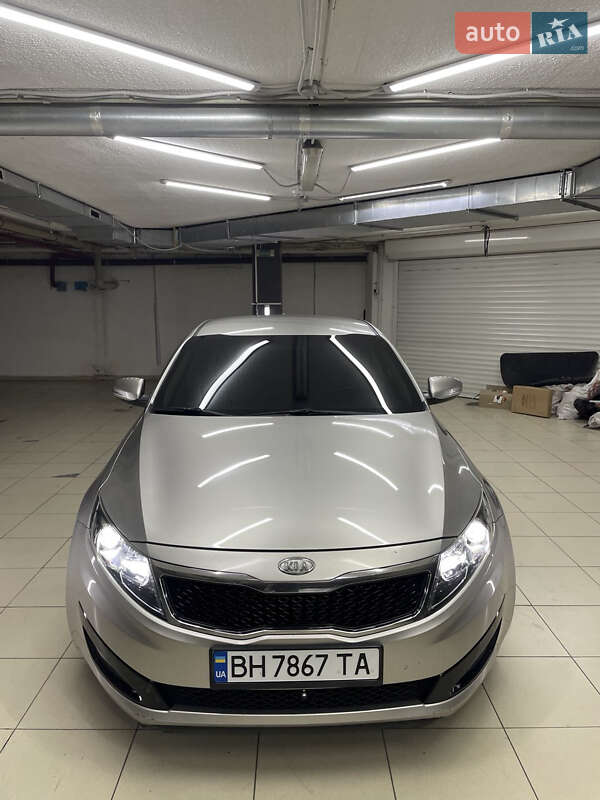 Седан Kia Optima 2012 в Одесі