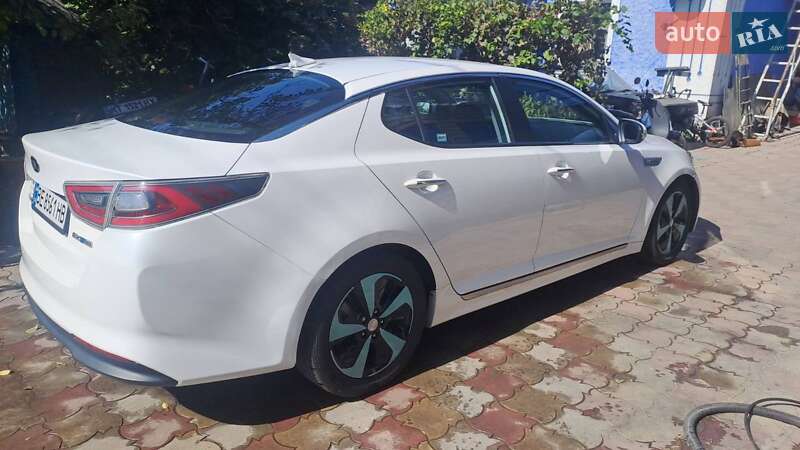 Седан Kia Optima 2015 в Южноукраїнську