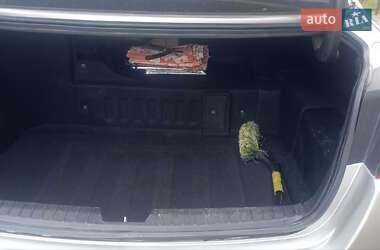 Седан Kia Optima 2013 в Львове