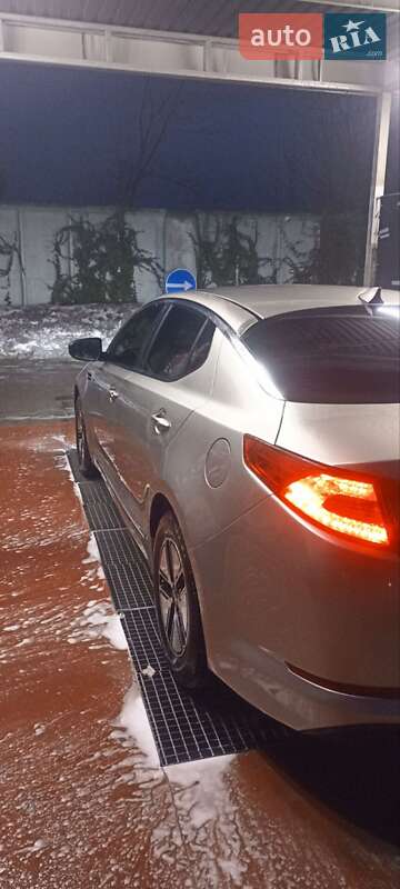 Седан Kia Optima 2013 в Львове