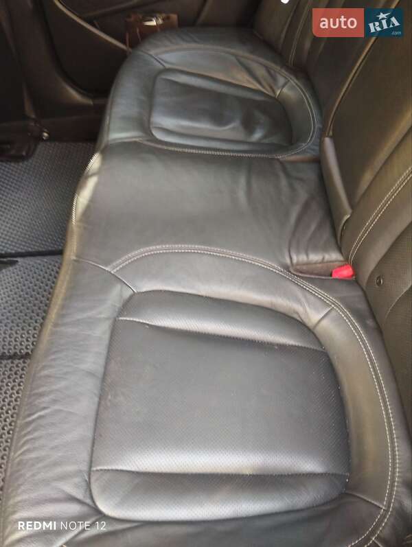 Седан Kia Optima 2012 в Славянске