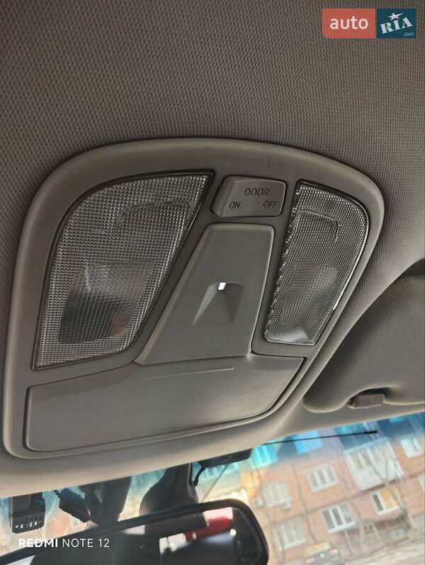 Седан Kia Optima 2012 в Славянске