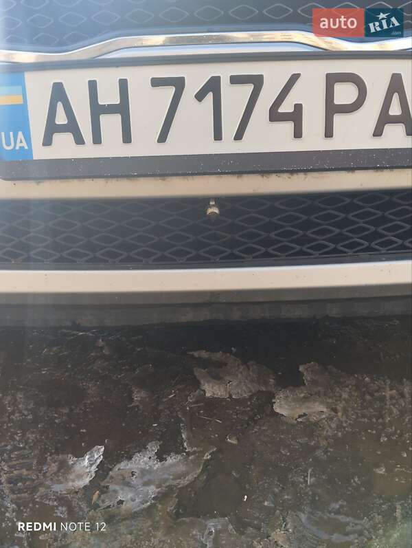 Седан Kia Optima 2012 в Славянске