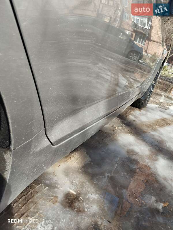 Седан Kia Optima 2012 в Славянске