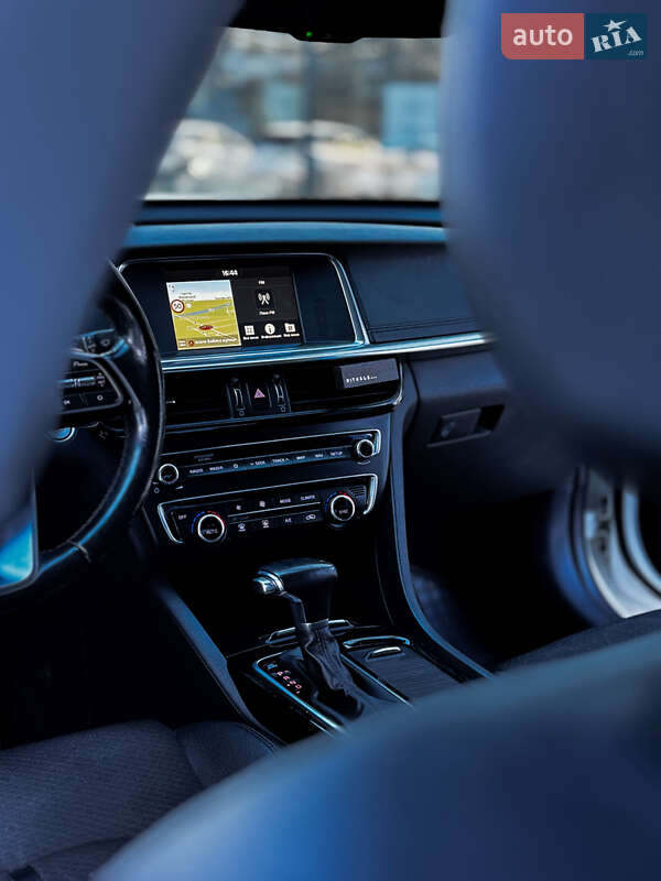 Седан Kia Optima 2019 в Ужгороде