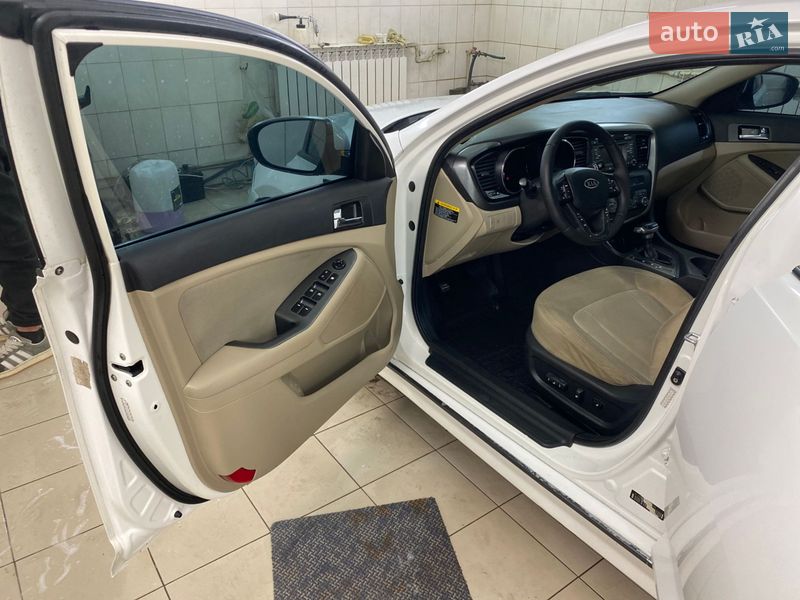 Седан Kia Optima 2011 в Харькове