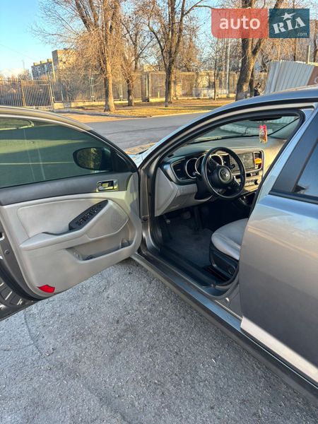 Седан Kia Optima 2014 в Кам'янському