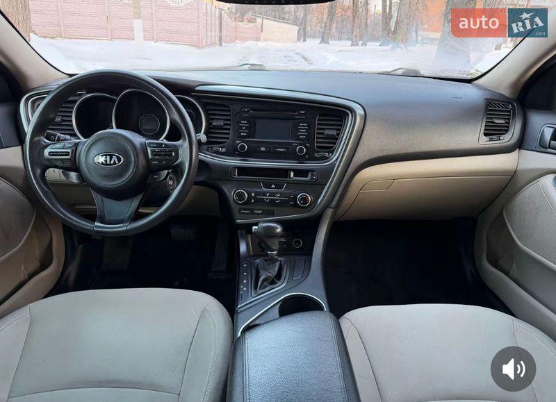 Седан Kia Optima 2014 в Полтаве