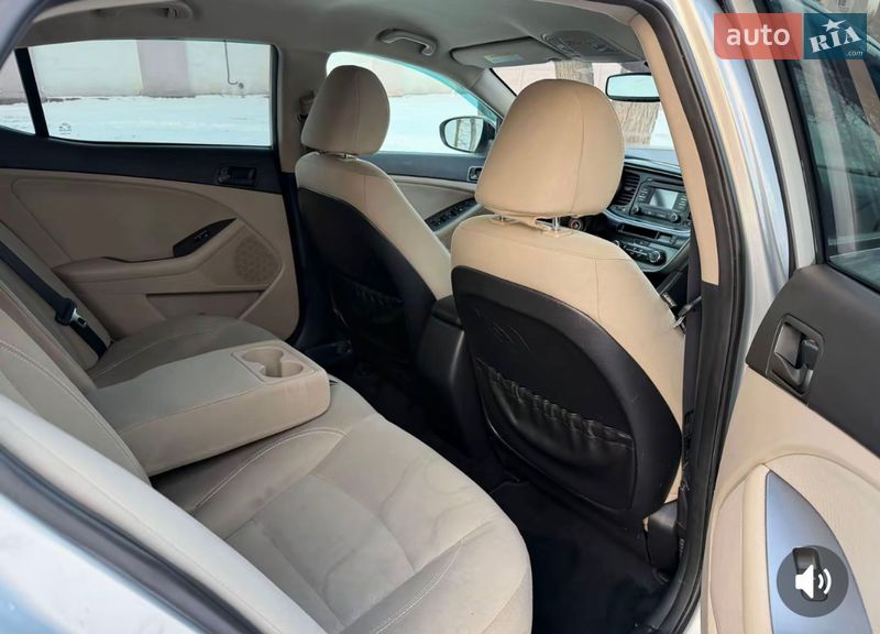 Седан Kia Optima 2014 в Полтаве