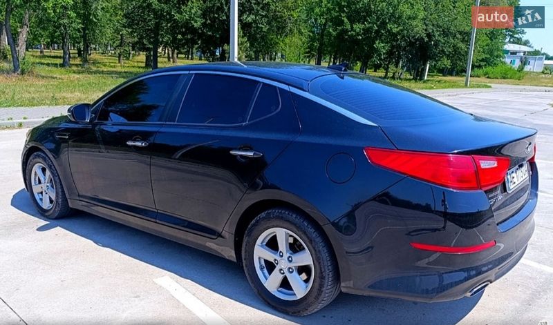 Седан Kia Optima 2015 в Синельниковому