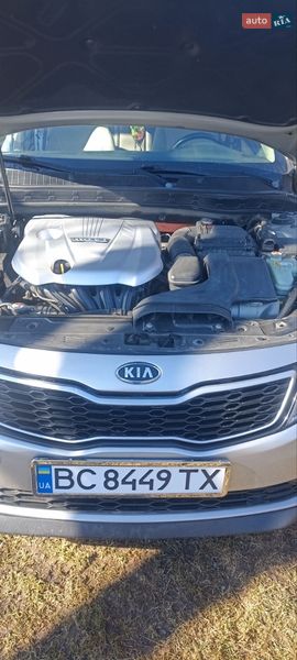 Седан Kia Optima 2013 в Львове