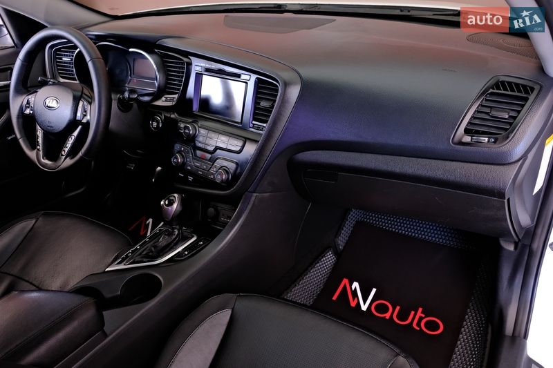 Седан Kia Optima 2013 в Одессе
