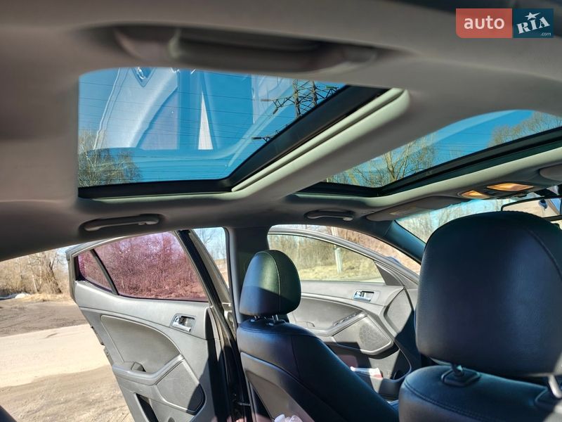 Седан Kia Optima 2012 в Бородянці