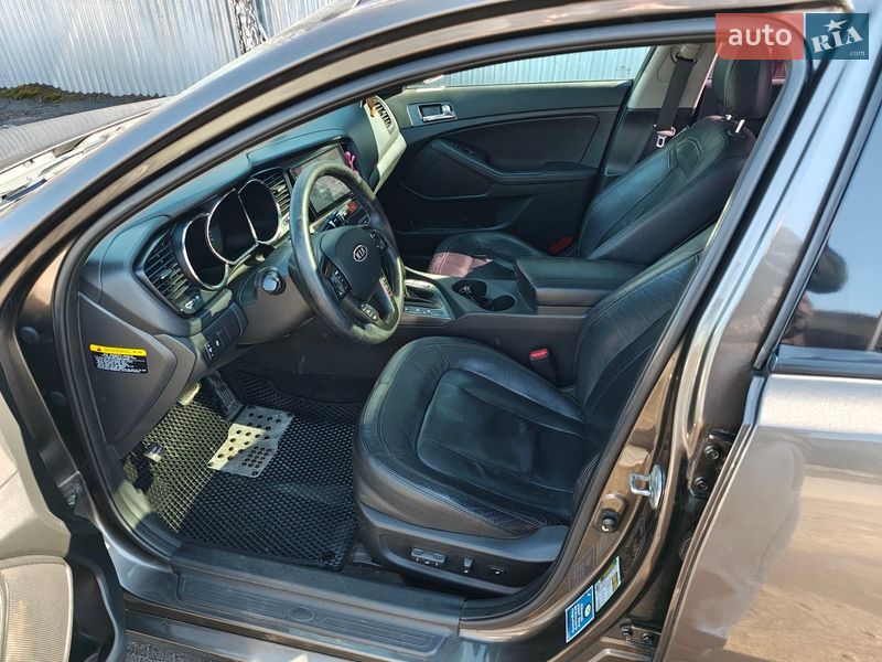 Седан Kia Optima 2012 в Бородянці