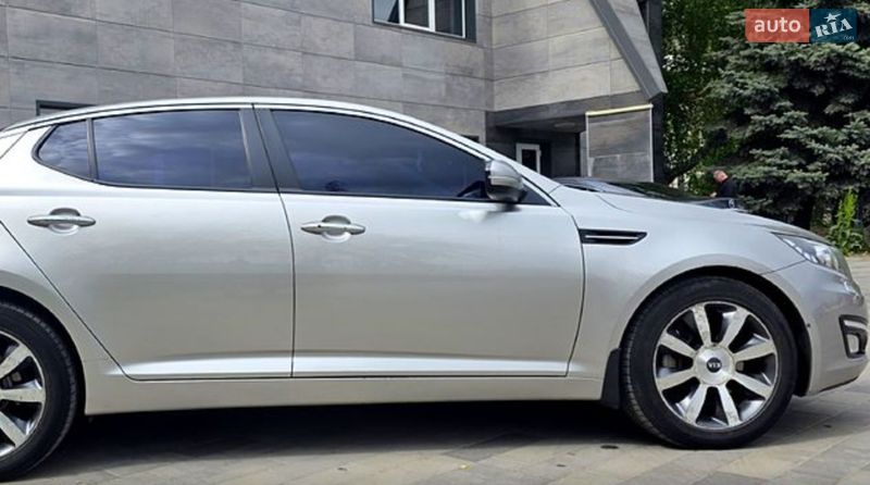 Седан Kia Optima 2012 в Харькове
