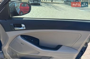 Седан Kia Optima 2014 в Кропивницком