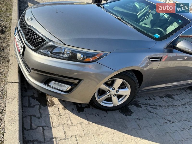 Седан Kia Optima 2015 в Хмельницком