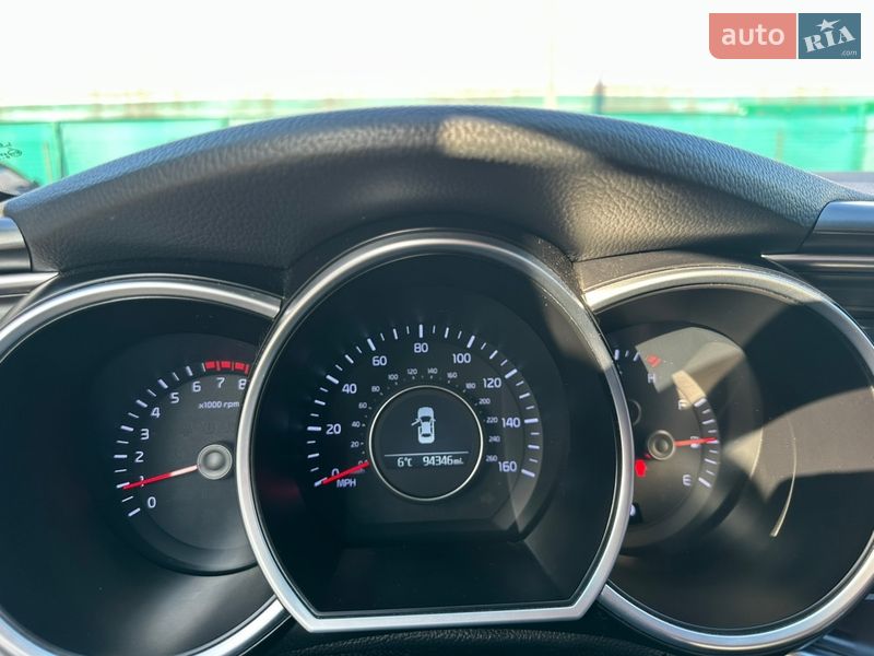 Седан Kia Optima 2014 в Дніпрі