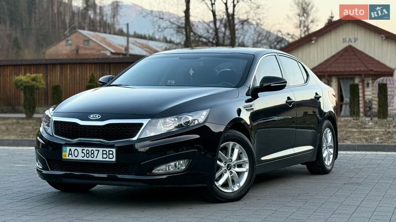Седан Kia Optima 2012 в Міжгір'ї