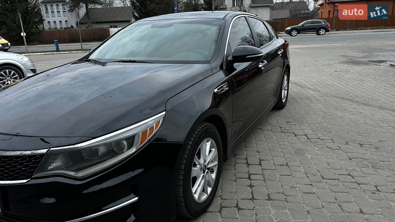 Седан Kia Optima 2016 в Ивано-Франковске
