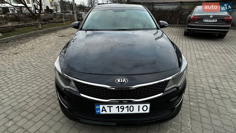 Седан Kia Optima 2016 в Ивано-Франковске