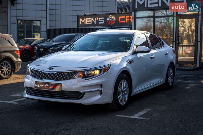 Седан Kia Optima 2017 в Киеве