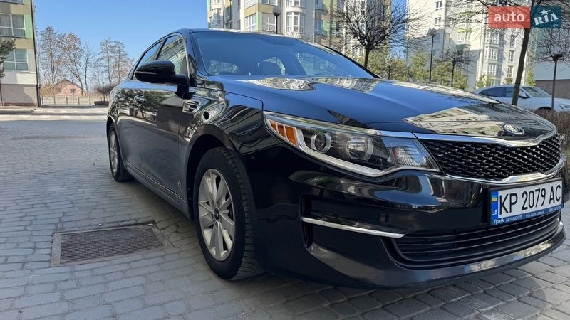 Седан Kia Optima 2017 в Ивано-Франковске