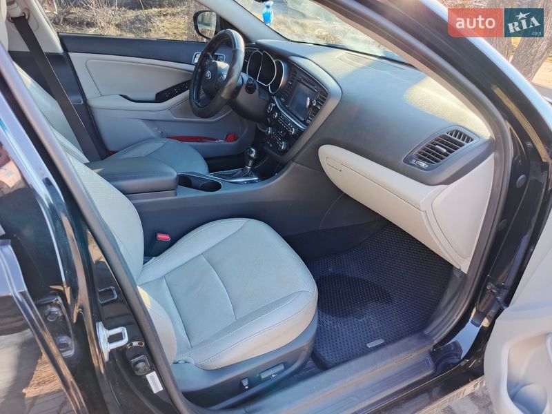 Седан Kia Optima 2014 в Ватутіному