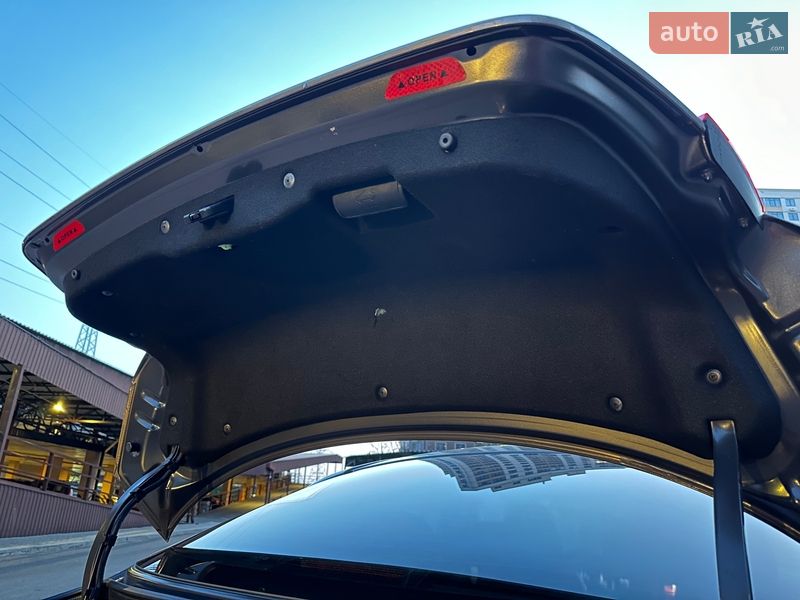 Седан Kia Optima 2012 в Одессе