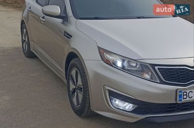 Седан Kia Optima 2013 в Львове