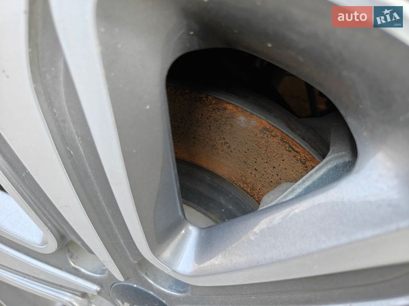 Седан Kia Optima 2017 в Киеве