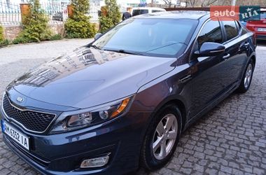 Седан Kia Optima 2015 в Житомире