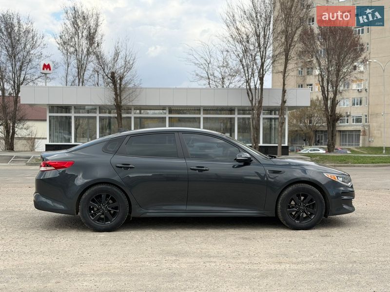 Седан Kia Optima 2015 в Харькове