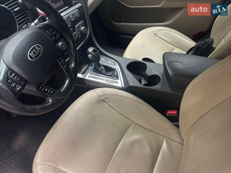 Седан Kia Optima 2013 в Одесі