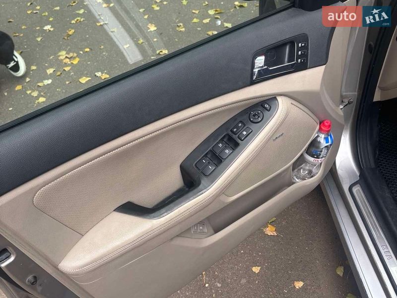 Седан Kia Optima 2013 в Одесі
