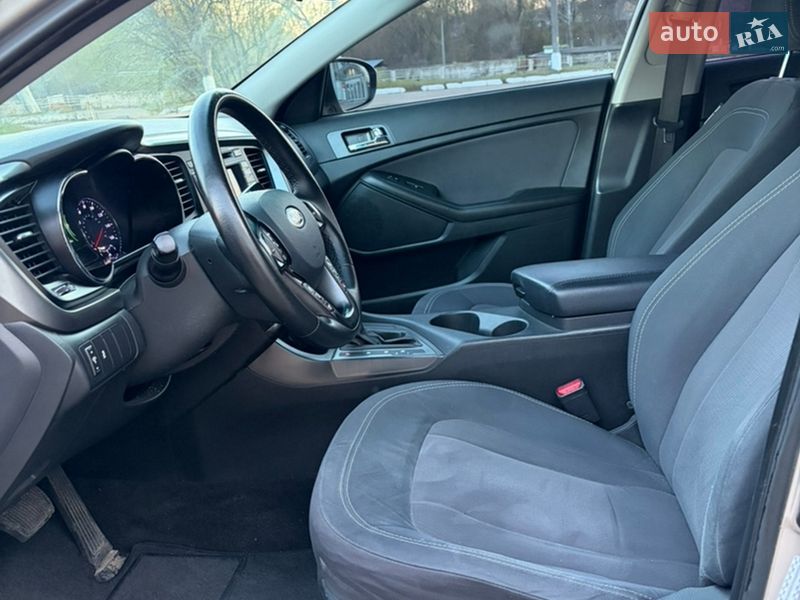 Седан Kia Optima 2011 в Чернігові