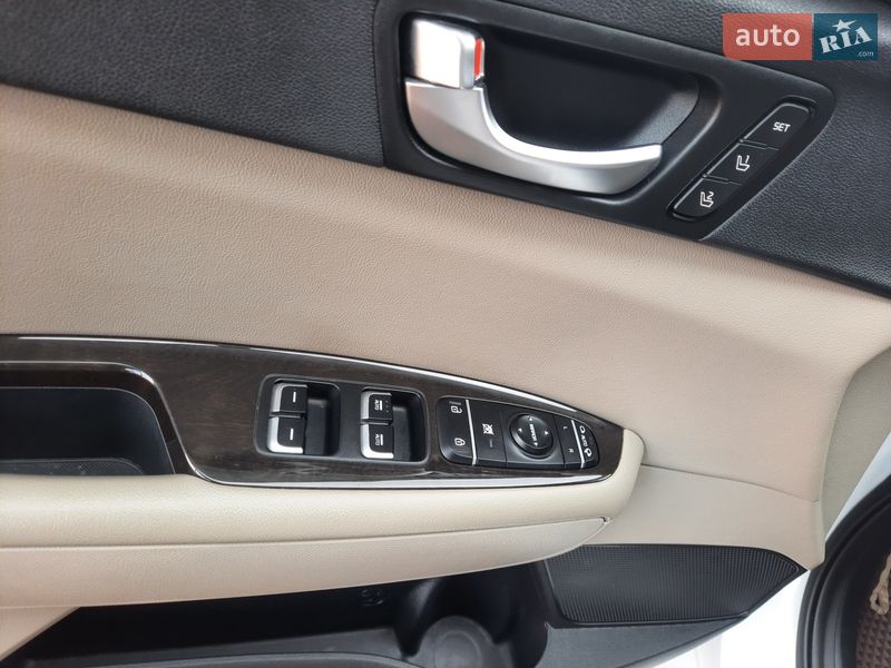 Седан Kia Optima 2016 в Прилуках