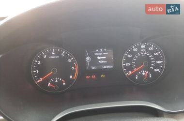 Седан Kia Optima 2016 в Києві