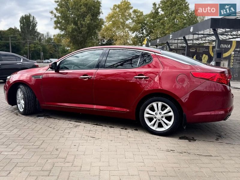 Седан Kia Optima 2012 в Одессе