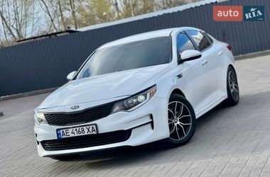 Седан Kia Optima 2016 в Днепре