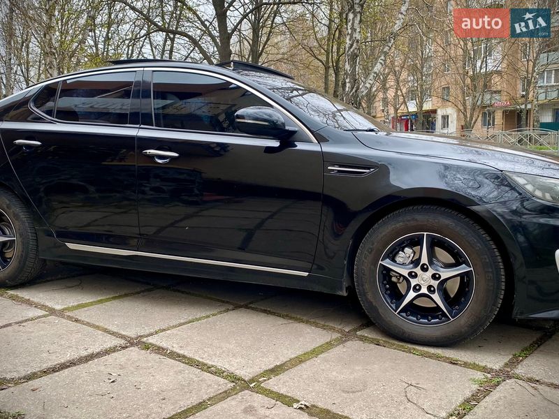 Седан Kia Optima 2013 в Новомиргороде