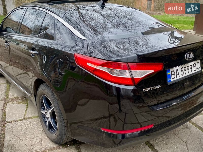 Седан Kia Optima 2013 в Новомиргороде