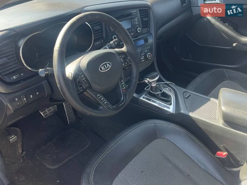 Седан Kia Optima 2012 в Борисполе