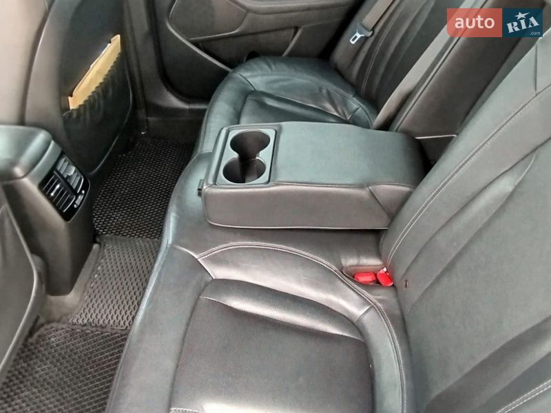 Седан Kia Optima 2013 в Києві