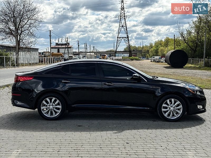 Седан Kia Optima 2014 в Черновцах